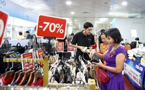 Nghỉ lễ săn hàng giảm giá, nhiều món giảm đến 80%