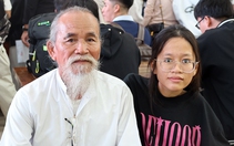 Cô học trò khuyết tật nhận học bổng toàn phần
của Đại học Duy Tân