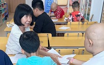 Cô giáo 16 năm trao tặng 'ký ức' bệnh nhi ung thư