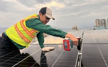 Người dân thắc mắc: Điện mặt trời mái nhà không nối lưới, không kinh doanh sao phải thông báo?