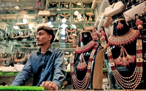Pakistan thành lập 'biệt đội' điều tra người hay sống ảo