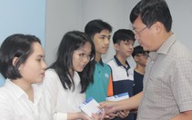 Tiếp sức đến trường 100% học phí bậc đại học cho 7 gương mặt trên báo Tuổi Trẻ