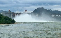 Mở thêm cửa xả ở các hồ Hòa Bình, Tuyên Quang; Hơn 3,4 triệu khách hàng bị mất điện