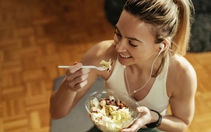 Những rủi ro tiềm ẩn khi ăn bột protein