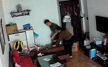 Giấy khai sinh tầm này cũng phải xếp sau giấy kết hôn thôi