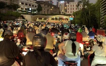 Tai nạn liên hoàn trong hầm Thủ Thiêm, ùn ứ từ quận 1 cũ về vòng xoay An Phú