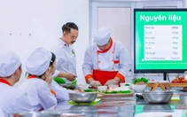 Siêu đầu bếp nhắc học nghề bếp không thể chỉ biết nấu nướng