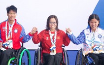 Cô gái bại liệt lần thứ 2 phá kỷ lục môn bơi ở Para Games 13