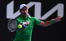 Djokovic vào bán kết Giải Úc mở rộng 2026 mà không thắng set đấu nào