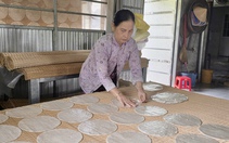 Làng nghề bánh phồng trăm năm ở An Giang nhộn nhịp vào mùa Tết