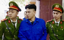 Dẫn giải đến tòa để xét xử 'tổng tài' giơ tay chỉ đạo đánh người ở quán cà phê