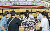Vì sao giá vàng thế giới biến động mạnh?