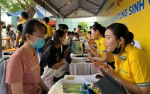 Làm đúng ngành nhưng thu nhập bấp bênh hay trái ngành nhưng lương ổn định?