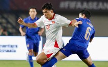 HLV Kim Sang Sik đã dùng bao nhiêu tiền vệ trung tâm?