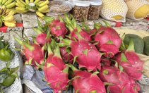 Giá cả đầu ngày: Rau đắt ngang thịt, thanh long miền Tây hồi phục