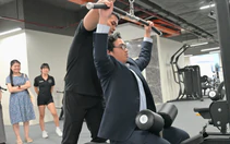 Các kỳ thủ Việt Nam chăm tập gym, chạy bộ để vươn lên đẳng cấp thế giới