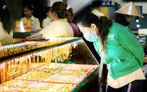 Giá vàng hôm nay 13-10: Vừa vượt 4.200 USD, vàng thế giới đã đảo chiều giảm sâu