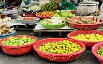 Giá cả đầu ngày: Chanh tăng giá gấp đôi, siêu thị đẩy mạnh bình ổn giá mùa cuối năm