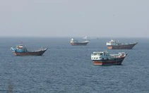 Iran dọa tấn công căn cứ Mỹ để đáp trả việc hộ tống tàu qua Hormuz