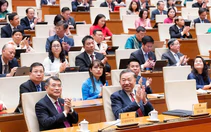 Tin tức sáng 24-10: Quốc hội thảo luận sửa Luật An toàn thực phẩm; Phát triển công nghiệp văn hóa