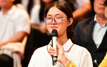 Tặng 50 triệu, miễn học phí 4 năm cho nữ SV làm thêm chăm mẹ: 'Mẹ ung thư nhưng không phải là gánh nặng'