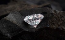Thị trường kim cương quốc tế nhìn nhận giá trị bán lại ra sao?