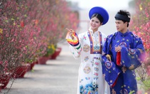 Cổ phục Việt rực rỡ dưới nắng vàng Lễ hội Xuân Cần Giờ