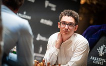 Lộ diện đối thủ xứng tầm của Carlsen tại chung kết Freestyle Chess 2026