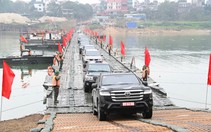 Chính thức thông xe cầu phao sông Lô