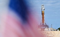 Gặp sự cố phút chót, NASA hoãn sứ mệnh Artemis II lên Mặt trăng