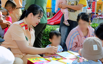 Tết đặc biệt của bệnh nhi Bệnh viện Nhi đồng 2: Làm 'chiến sĩ nhí', ngồi xe đặc chủng