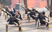 Vì sao Trung Quốc huấn luyện kung fu Thiếu Lâm cho robot?