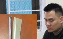 Bắt thanh niên vào quán cà phê chém người
