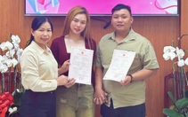 Xã Bình Lợi trao giấy chứng nhận kết hôn cho cặp đôi Việt - Mỹ nhân Ngày Quốc tế hạnh phúc