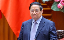 Thủ tướng: Thực hiện nghiêm chỉ đạo của Bộ Chính trị về đảm bảo nguồn cung xăng dầu, giá ổn định