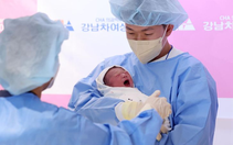 Giữa khủng hoảng dân số, một làng quê Hàn Quốc đón đứa trẻ đầu tiên sau 17 năm