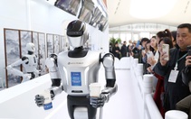 Robot hình người Trung Quốc bứt tốc: Cuộc đua AI chạm ‘ranh giới nguy hiểm’