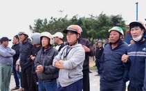 Tàu chìm ở cửa biển Nhật Lệ, 7 thuyền viên đều mặc áo phao bơi vào nhưng một người chết