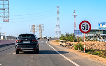 Cầu Gianh, cầu Quán Hàu hết 'nút cổ chai', sao chưa tháo biển tốc độ dưới 50km/h?