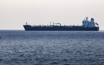 Iran tuyên bố đã tấn công tàu chở dầu Mỹ ở vịnh Ba Tư