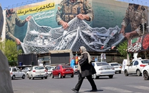 Iran cảnh báo 'không cảng nào ở vịnh Ba Tư được an toàn'