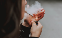 Hút thuốc lá, cần sa gây teo não