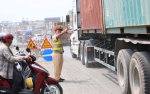 Dân hết kêu trạm thu phí, lại kêu chuyện thi công gây ùn tắc trên quốc lộ 51
