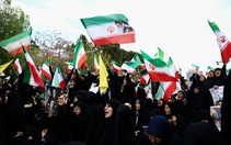 Tổng thống Trump đồng ý hoãn tấn công Iran trong 2 tuần, Iran nói eo Hormuz 'an toàn' cùng thời gian
