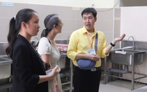 Phụ huynh xin xem bếp ăn bán trú khi chọn trường vào lớp 1 cho con