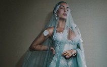 Bạn gái Ronaldo gây “choáng” Met Gala với chuỗi tràng hạt hơn 210 tỉ đồng