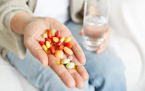 Loại thực phẩm chức năng phổ biến có thể làm bệnh Alzheimer tiến triển nhanh