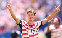 Tuyển Mỹ đi vào lịch sử World Cup với kỷ lục 'khó đỡ'