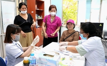Bệnh viện Lê Văn Việt 'tiếp sức' 4 trạm y tế phường, giảm cảnh người dân đi xa khám bệnh