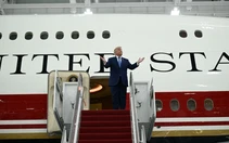 Ông Trump chính thức ra mắt chuyên cơ Không lực Một mới của Qatar tặng